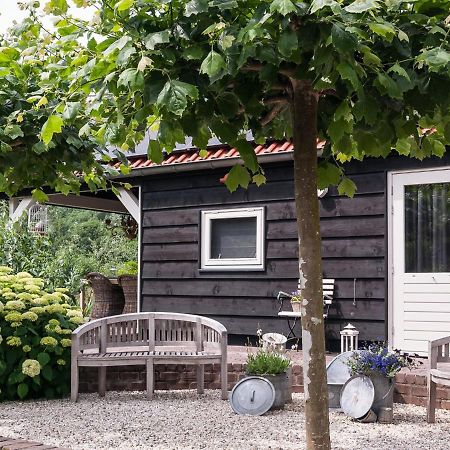 Bed & Breakfast De Schuur Inn Numansdorp Exterior foto
