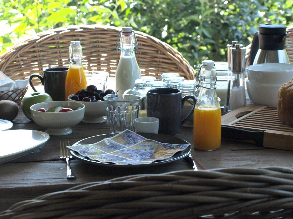 Bed & Breakfast De Schuur Inn Numansdorp Exterior foto