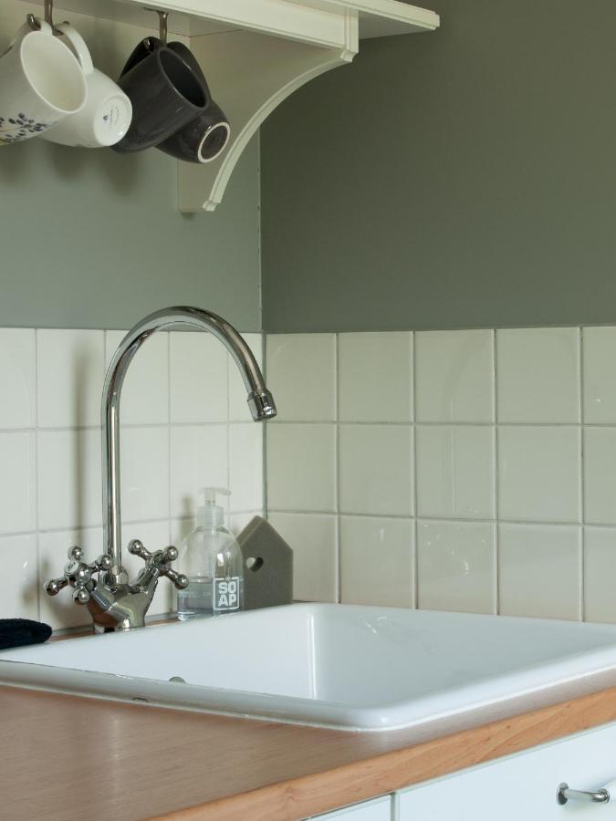 Bed & Breakfast De Schuur Inn Numansdorp Exterior foto